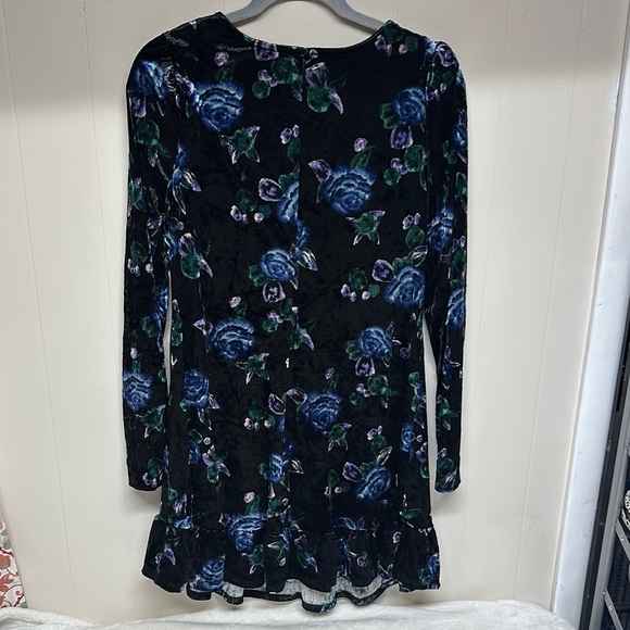 Wild Fable Black and Blue Floral Mini Dress great with pair leggings - Picture 9 of 9